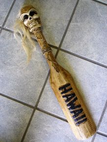 Classic Tiki Wood Paddel - Hawaii Totenkopf / mittel